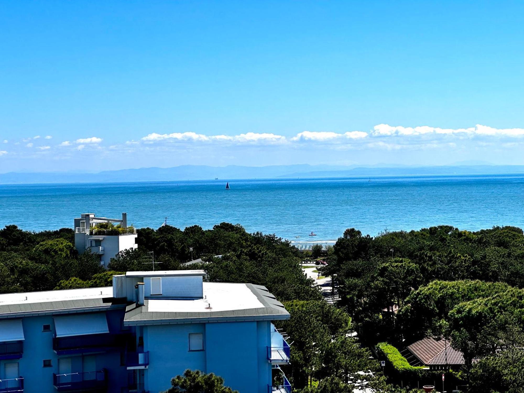Penthouse Bellavista Lignano Sabbiadoro Exterior foto
